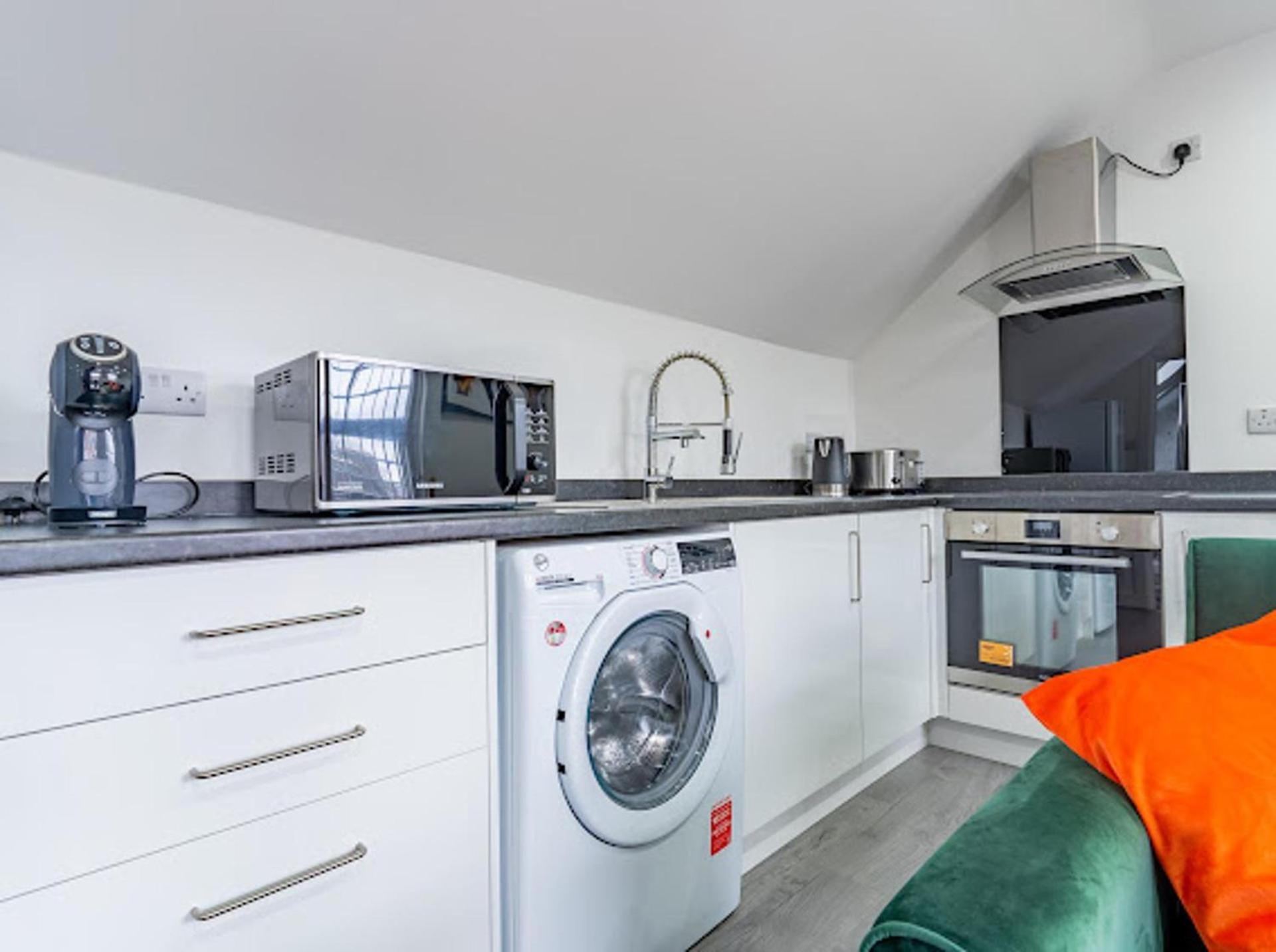 Cool Top Floor Apartment Very Near Birmingham Centre Eksteriør billede